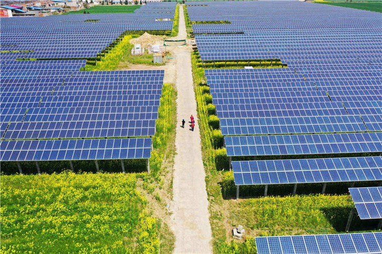 太阳能光伏发电板88伏能用多大电池，太阳能电池用50线可以吗