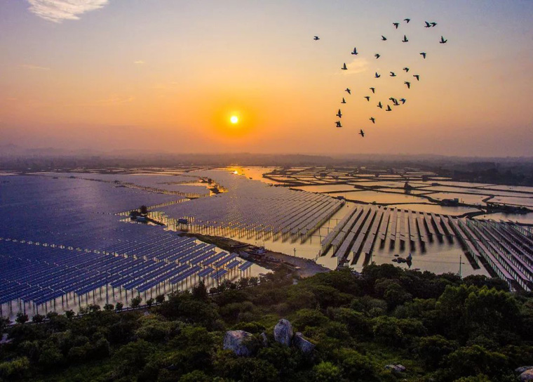 为什么在海上建设光伏板更好，海上光伏有哪些注意事项